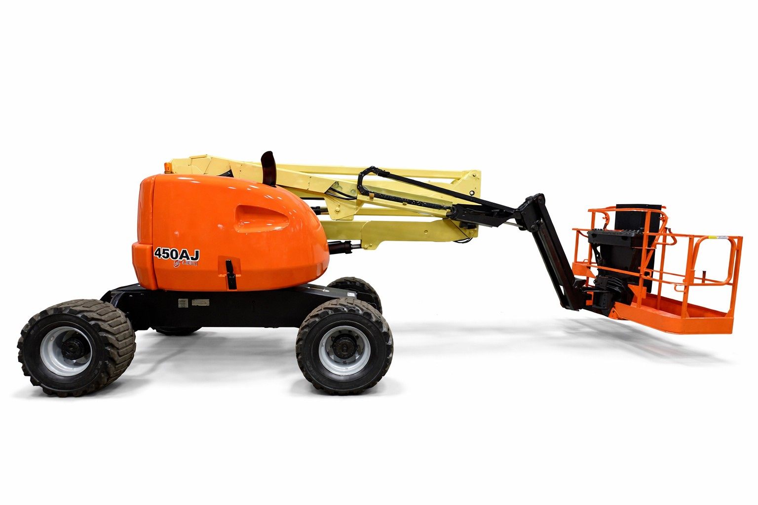 JLG articulating boom lift for rent in the Treasure Valley
